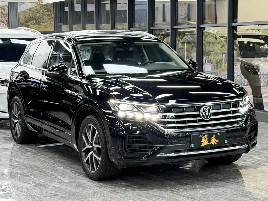 Volkswagen Volkswagen Touareg 2021 3.0TSI R-Line Sport Package 2021 - thumbnail 3