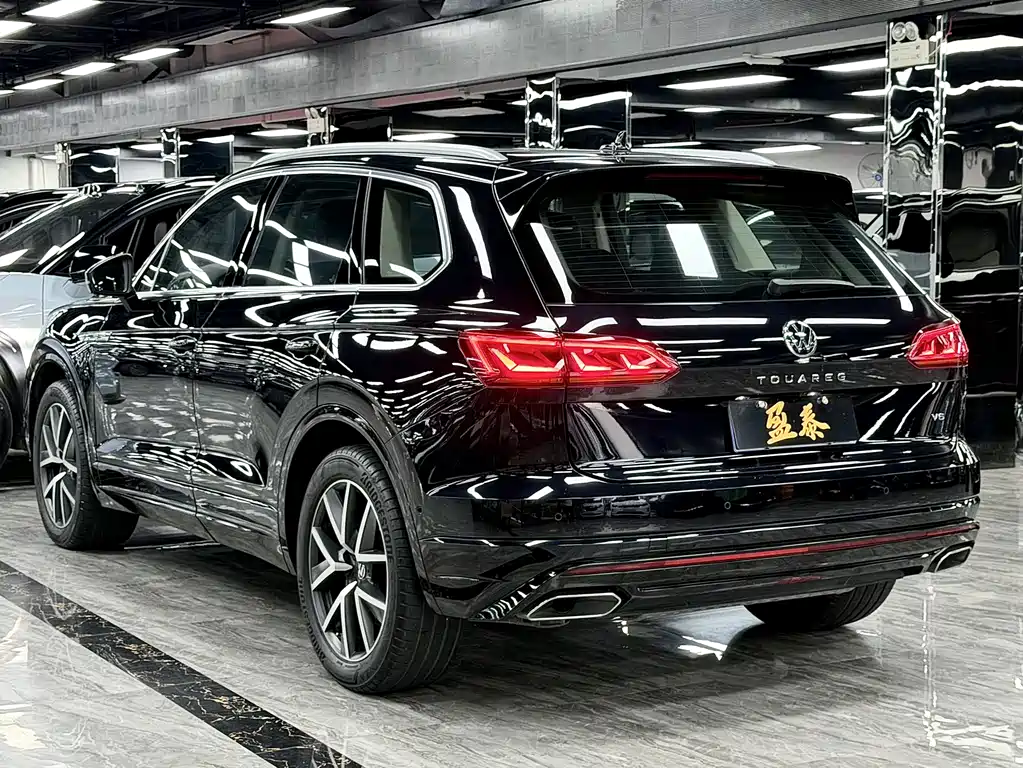 Volkswagen Volkswagen Touareg 2021 3.0TSI R-Line Sport Package 2021 - thumbnail 5