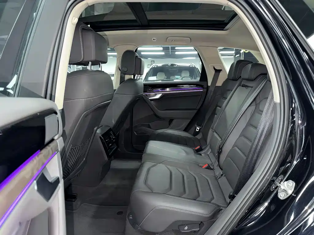Volkswagen Volkswagen Touareg 2021 3.0TSI R-Line Sport Package 2021 - thumbnail 9