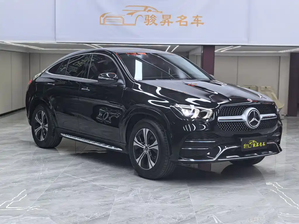 Mercedes-Benz Mercedes-Benz GLE Coupe 2020 GLE 350 4MATIC Coupé SUV Fashion Edition 2021 - thumbnail 3