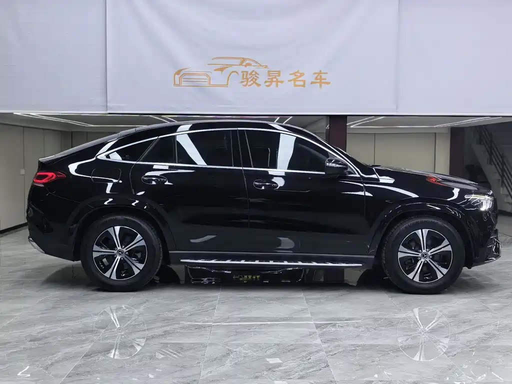 Mercedes-Benz Mercedes-Benz GLE Coupe 2020 GLE 350 4MATIC Coupé SUV Fashion Edition 2021 - thumbnail 8