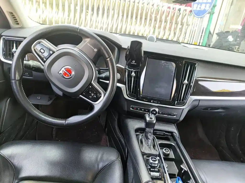 Volvo Volvo S90 2017 T5 IntelliSafe Edition 2017 - thumbnail 3