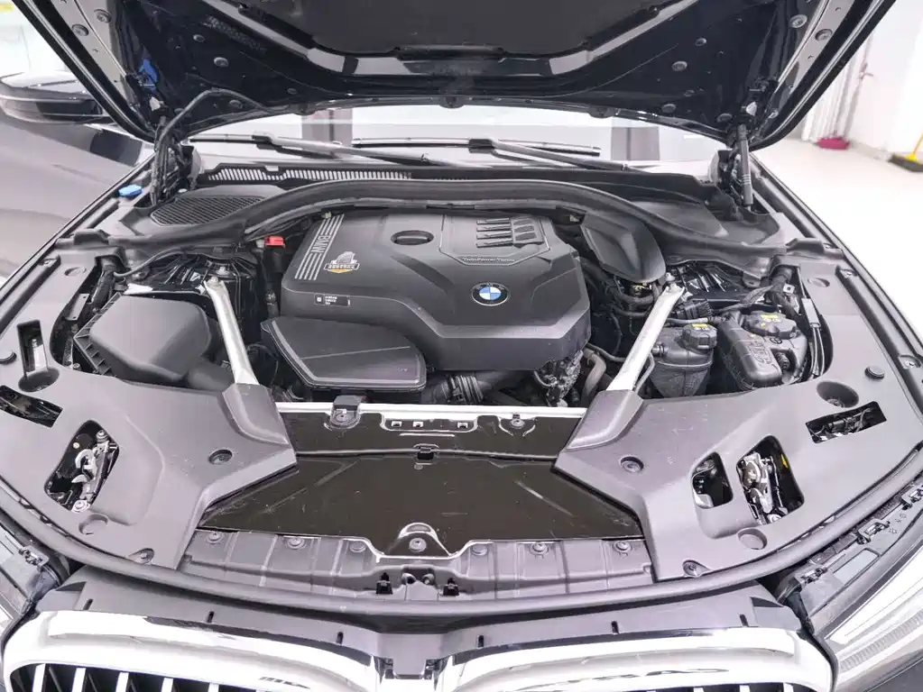 BMW BMW 5 Series 2022 Model Year Facelift 530Li Leading Type M Sport Package 2022 - thumbnail 17