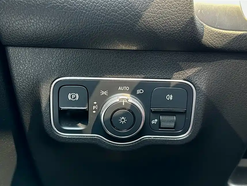 Mercedes-Benz Mercedes-Benz GLB 2023 GLB 220 Style 2023 - thumbnail 24