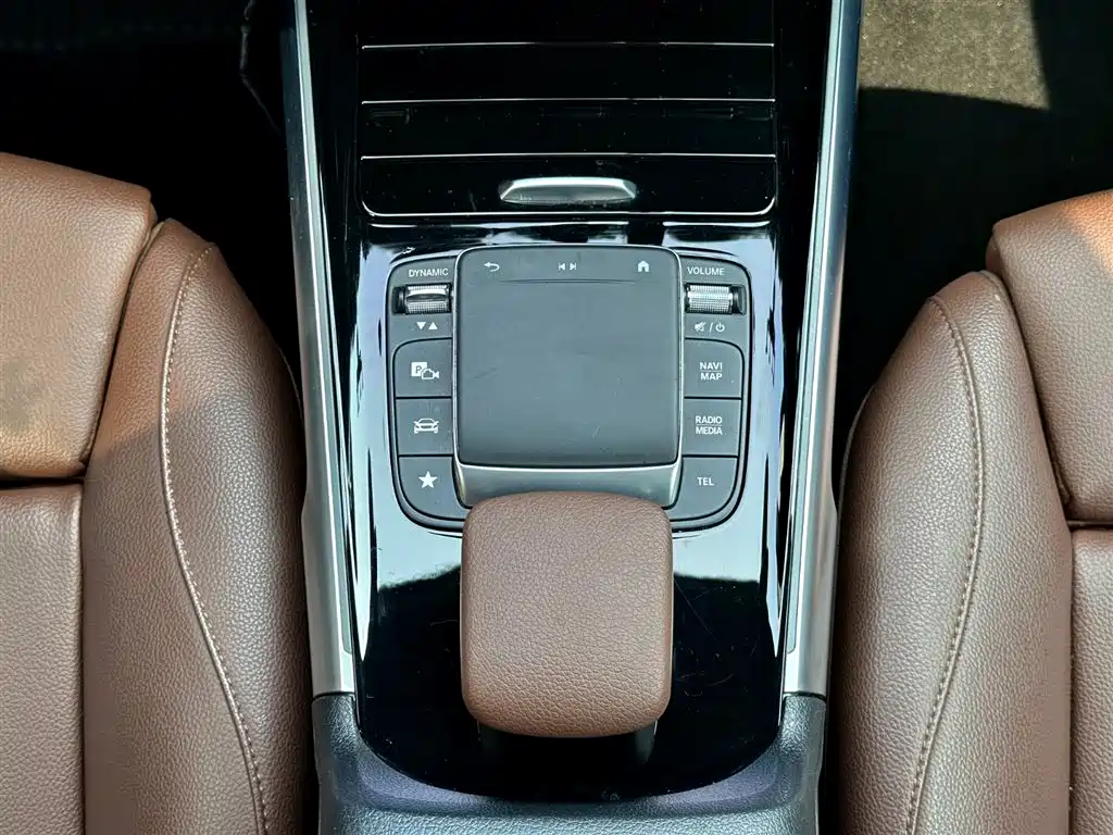 Mercedes-Benz Mercedes-Benz GLB 2023 GLB 220 Style 2023 - thumbnail 30