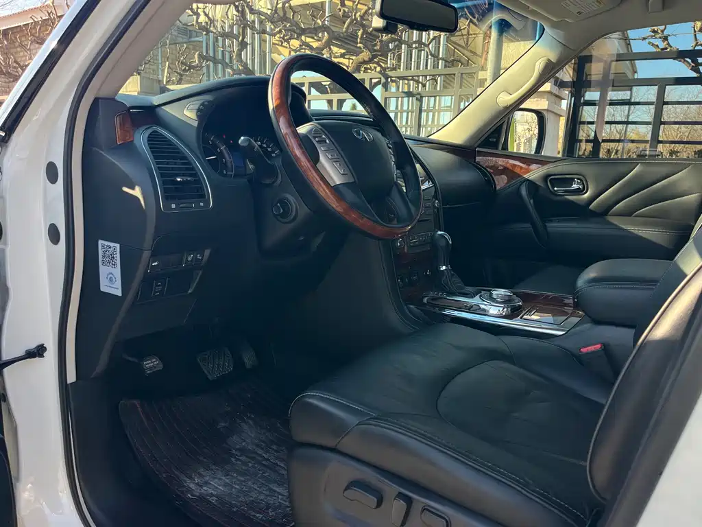 Infiniti Infiniti QX80 2016 5.6L 4WD 2017 - thumbnail 6