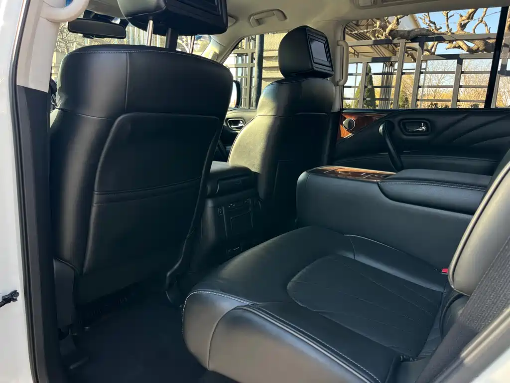 Infiniti Infiniti QX80 2016 5.6L 4WD 2017 - thumbnail 7