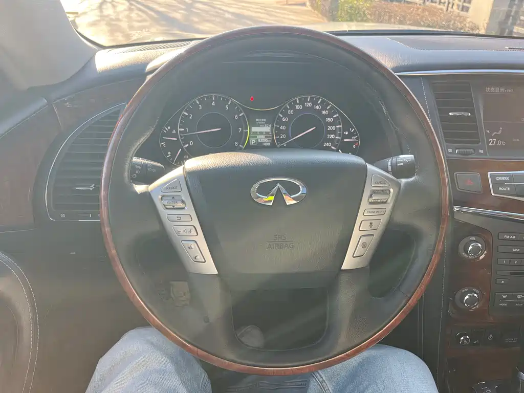 Infiniti Infiniti QX80 2016 5.6L 4WD 2017 - thumbnail 8