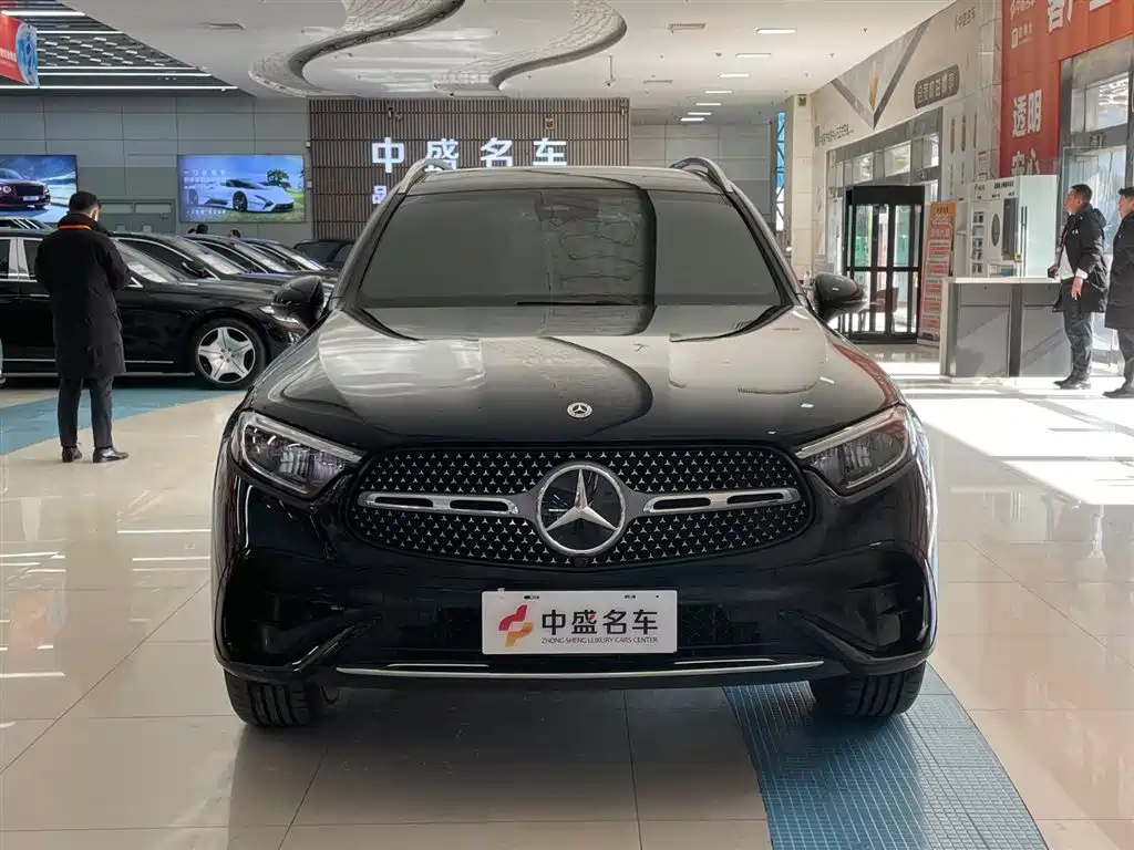 Mercedes-Benz Mercedes-Benz GLC 2023 GLC 260 L 4MATIC Luxury 5-Seat 2023 - thumbnail 2