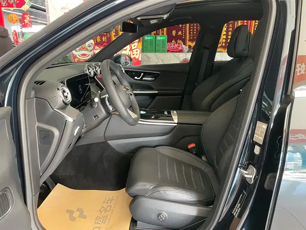 Mercedes-Benz Mercedes-Benz GLC 2023 GLC 260 L 4MATIC Luxury 5-Seat 2023 - thumbnail 11