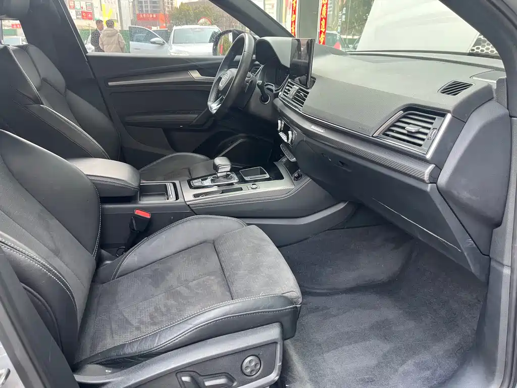 Audi Audi Q5L Sportback 2021 40 TFSI Special Edition 2021 - thumbnail 10