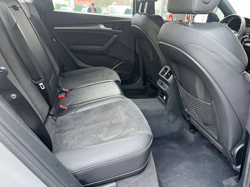 Audi Audi Q5L Sportback 2021 40 TFSI Special Edition 2021 - thumbnail 13