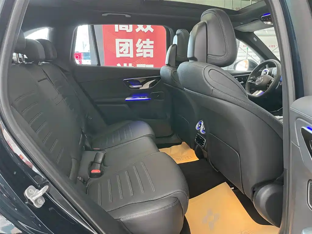 Mercedes-Benz Mercedes-Benz GLC 2023 GLC 260 L 4MATIC Luxury 5-Seat 2023 - thumbnail 18