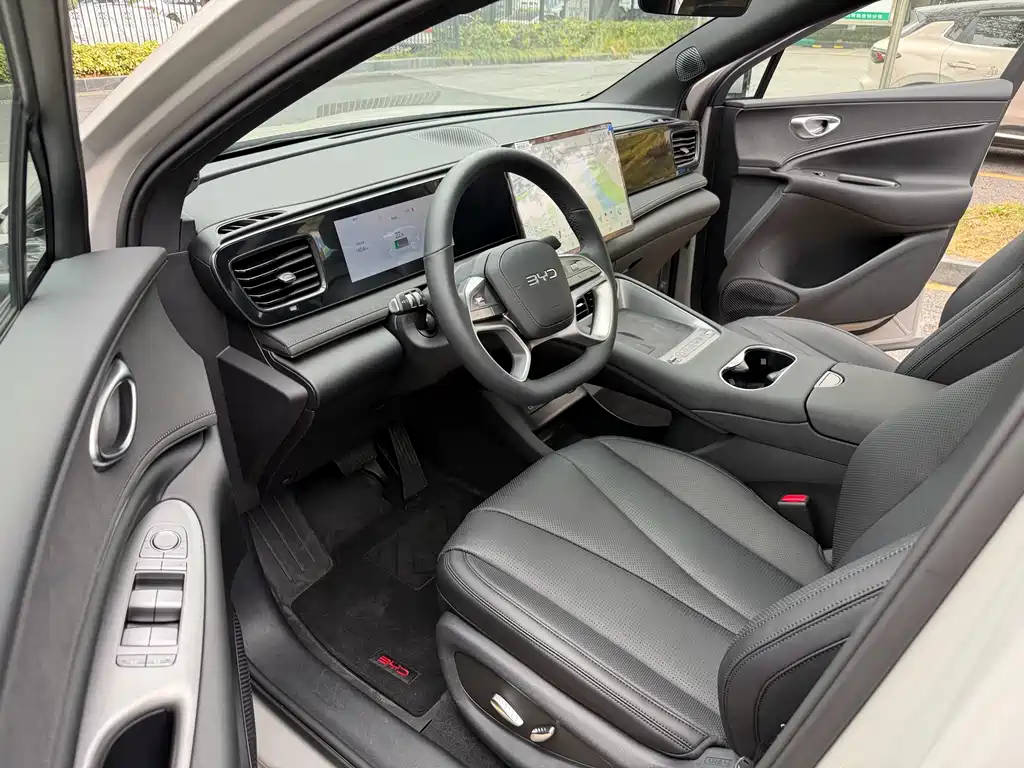 BYD Haisi 06 2025 EV 605 Navigator Pro Edition 2025 - thumbnail 5