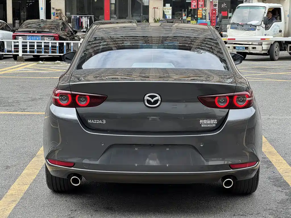 Mazda Mazda 3 Axela 2022 2.0L Automatic Quality Edition 2022 - thumbnail 7
