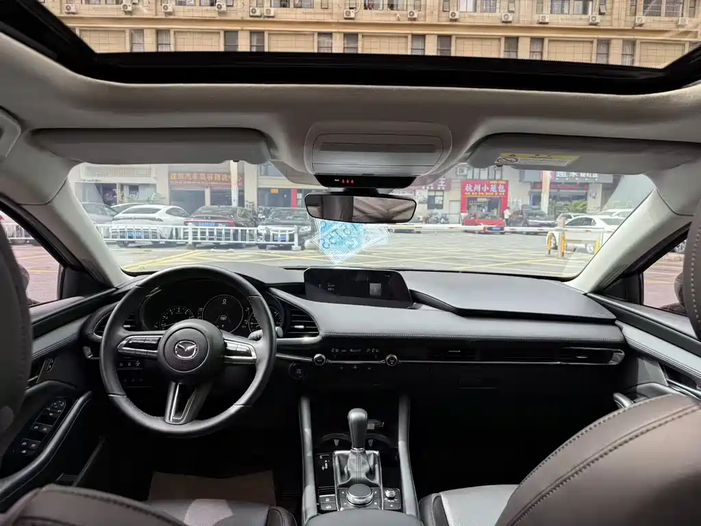 Mazda Mazda 3 Axela 2022 2.0L Automatic Quality Edition 2022 - thumbnail 14