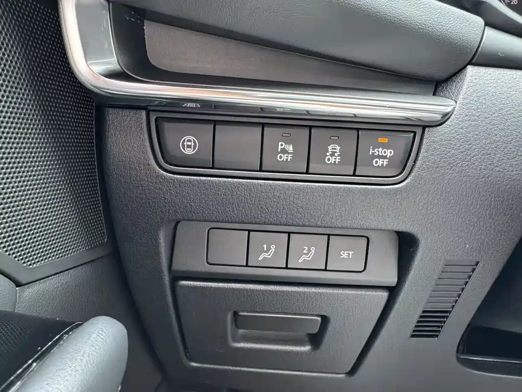 Mazda Mazda 3 Axela 2022 2.0L Automatic Quality Edition 2022 - thumbnail 21