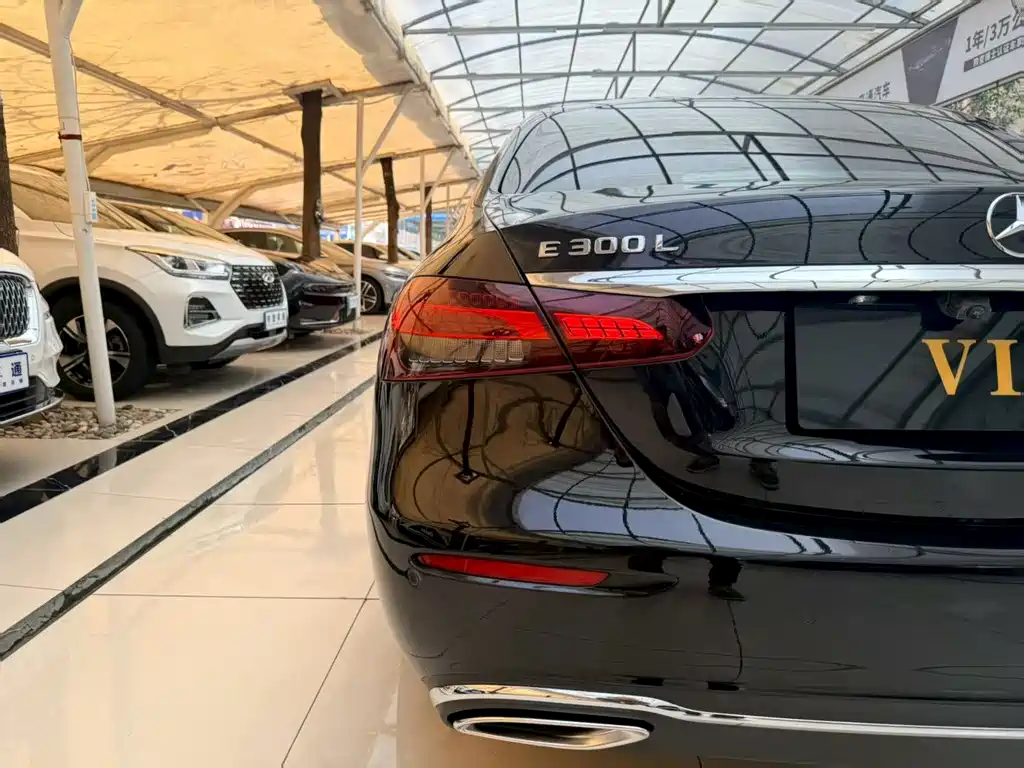 Mercedes-Benz Mercedes-Benz E-Class 2023 E 300 L Fashion Edition 2022 - thumbnail 6