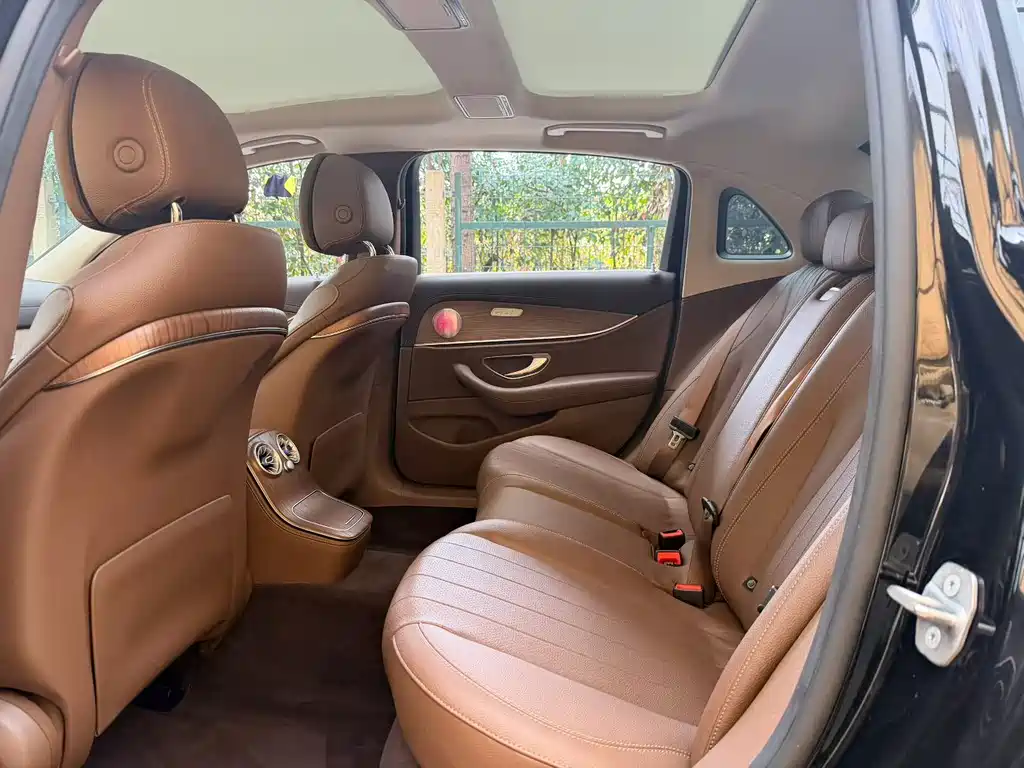 Mercedes-Benz Mercedes-Benz E-Class 2023 E 300 L Fashion Edition 2022 - thumbnail 17