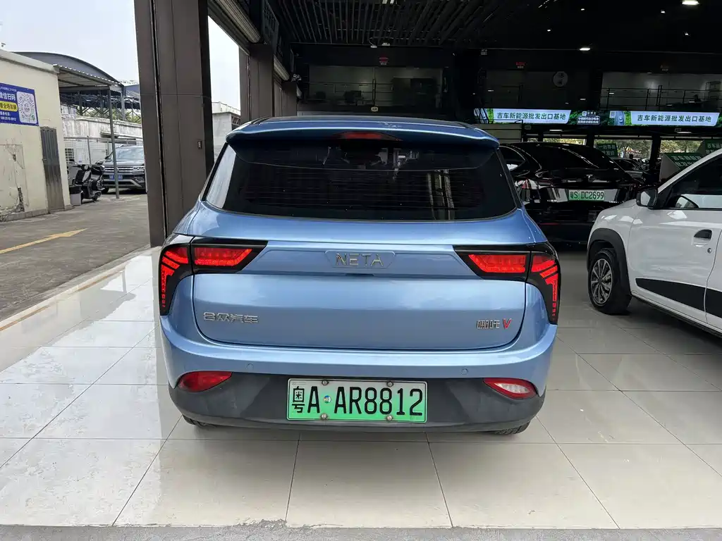Neta Auto Neta V 2021 Long Range Entertainment Edition 2022 - thumbnail 5