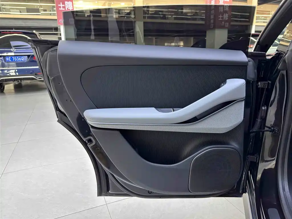 NIO NIO ET5T 2024 75kWh Touring 2024 - thumbnail 14