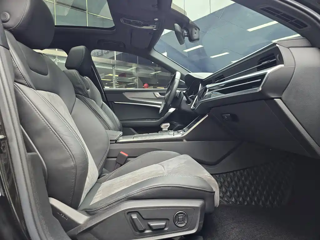 Audi Audi A6L 2021 40 TFSI Luxury Dynamic Model 2021 - thumbnail 10