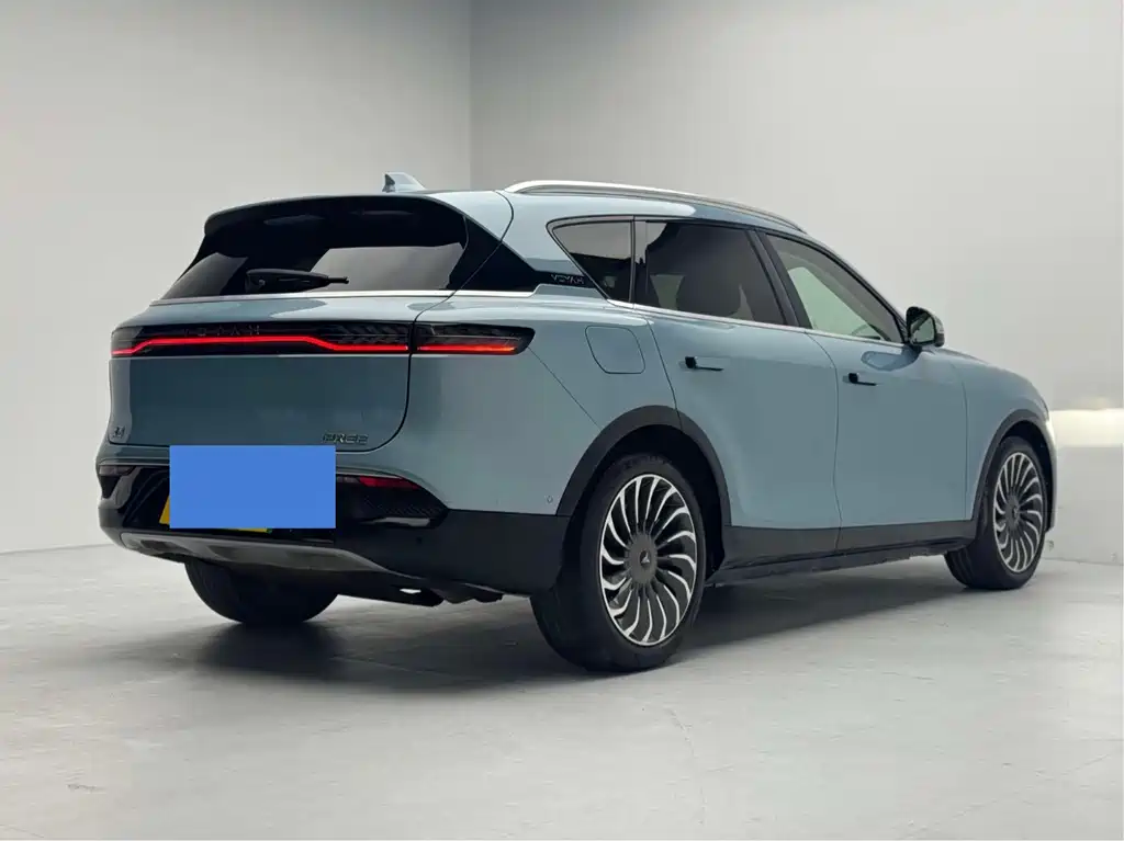 Lantu Auto Lantu FREE 2021 Model AWD Standard Range Extended Luxury Package 2021 - thumbnail 7