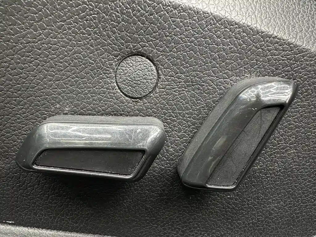 Hyundai Hyundai Elantra 2022 1.5L CVT LUX Premium Edition 2023 - thumbnail 12