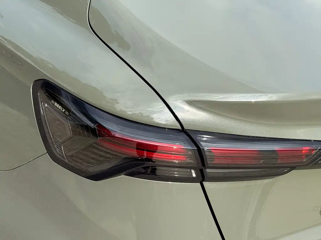 Geely Auto Geely Emgrand 2022 Emgrand COOL 1.5T DCT Electric Version 2022 - thumbnail 18