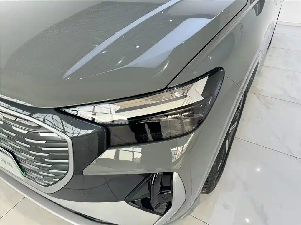 Audi Audi Q4 e-tron 2023 40 e-tron Vision Edition 2022 - thumbnail 13