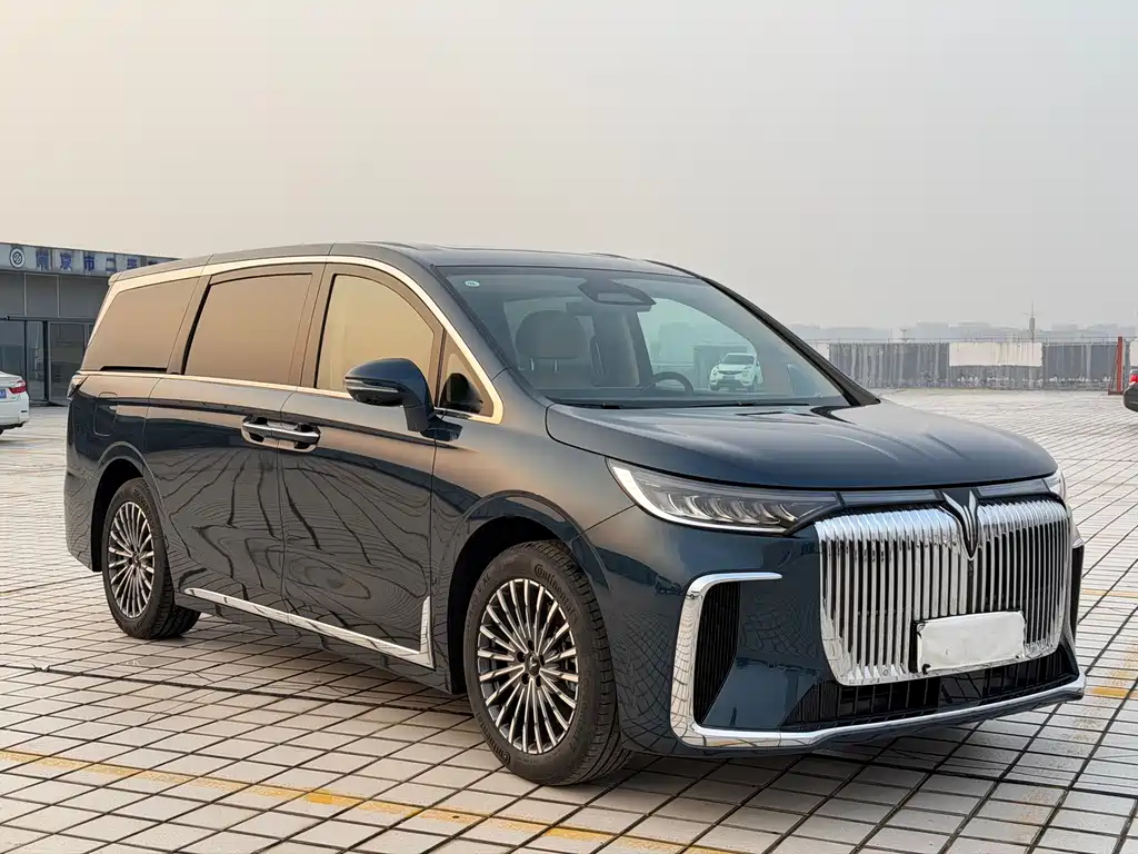 Lantu Automobile Lantu Dreamer 2026 PHEV Kunpeng Pro 2026 - thumbnail 3