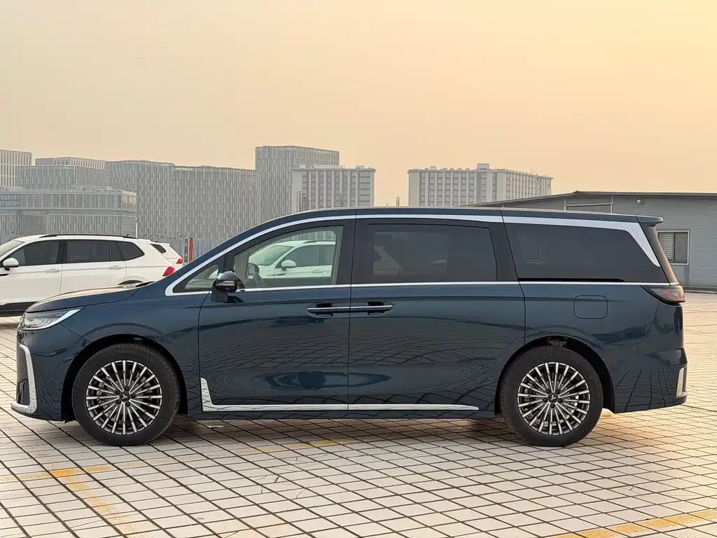 Lantu Automobile Lantu Dreamer 2026 PHEV Kunpeng Pro 2026 - thumbnail 8