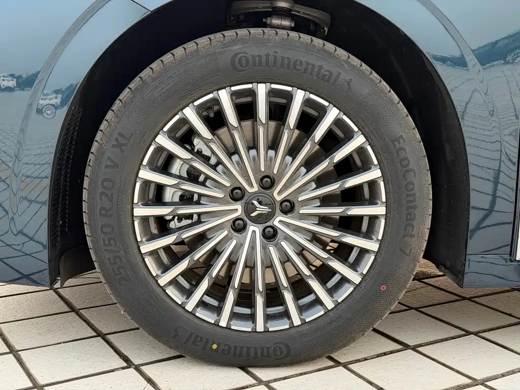 Lantu Automobile Lantu Dreamer 2026 PHEV Kunpeng Pro 2026 - thumbnail 9