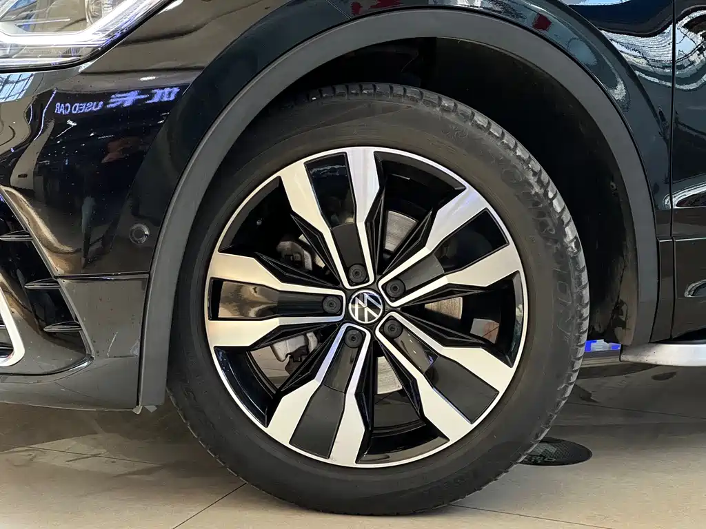 Volkswagen Volkswagen Tiguan L 2022 330TSI Automatic 2WD R-Line Flagship Edition 2021 - thumbnail 15