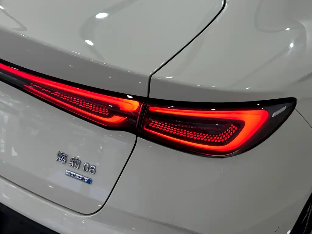 BYD BYD Seal 06 2025 DM-i Intelligent Driving Version 120KM Flagship Model 2025 - thumbnail 6