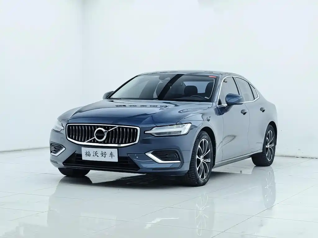 Volvo Volvo S60 2022 B4 R-Design Luxury 2022