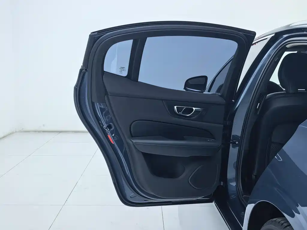 Volvo Volvo S60 2022 B4 R-Design Luxury 2022 - thumbnail 19