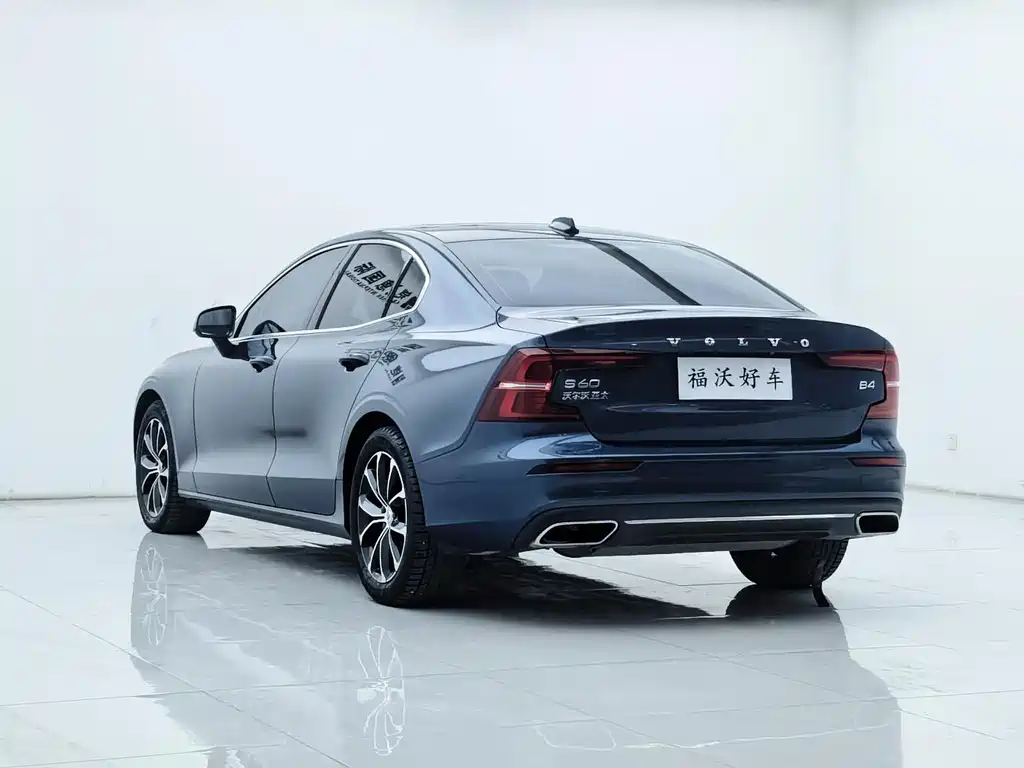 Volvo Volvo S60 2022 B4 R-Design Luxury 2022 - thumbnail 30