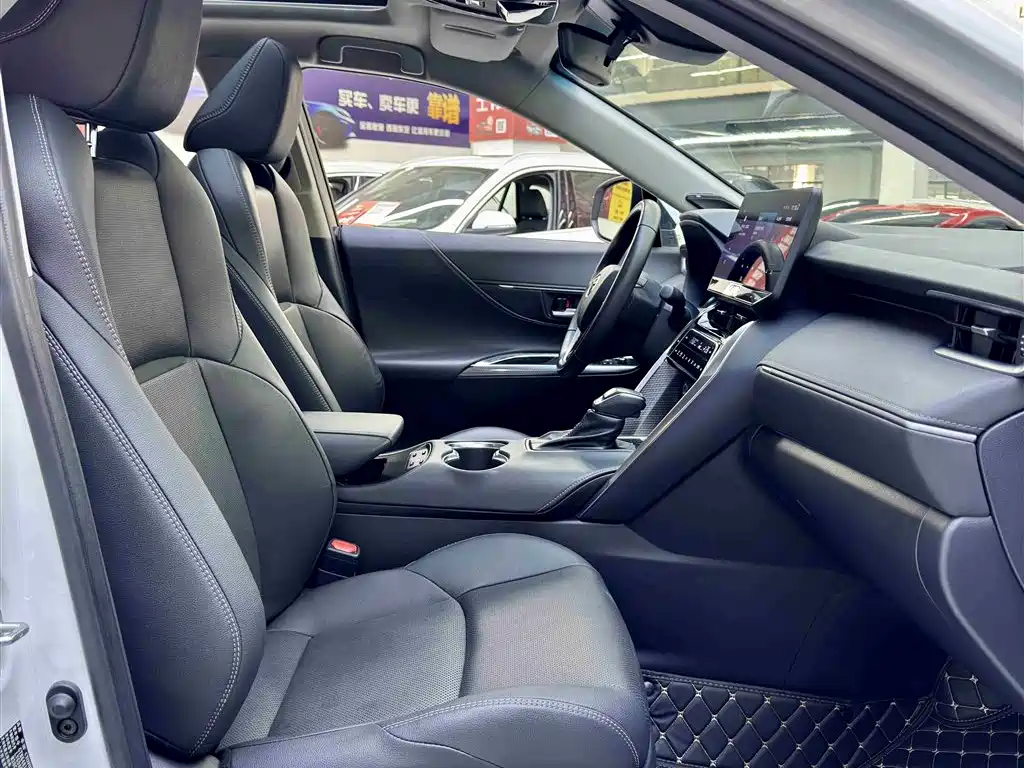 Toyota Venza 2023 2.0L CVT AWD Luxury Edition 2024 - thumbnail 5