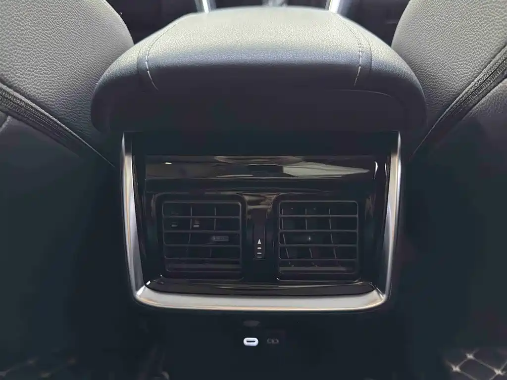 Toyota Venza 2023 2.0L CVT AWD Luxury Edition 2024 - thumbnail 10