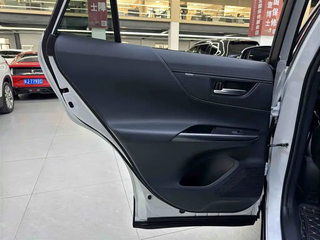 Toyota Venza 2023 2.0L CVT AWD Luxury Edition 2024 - thumbnail 12