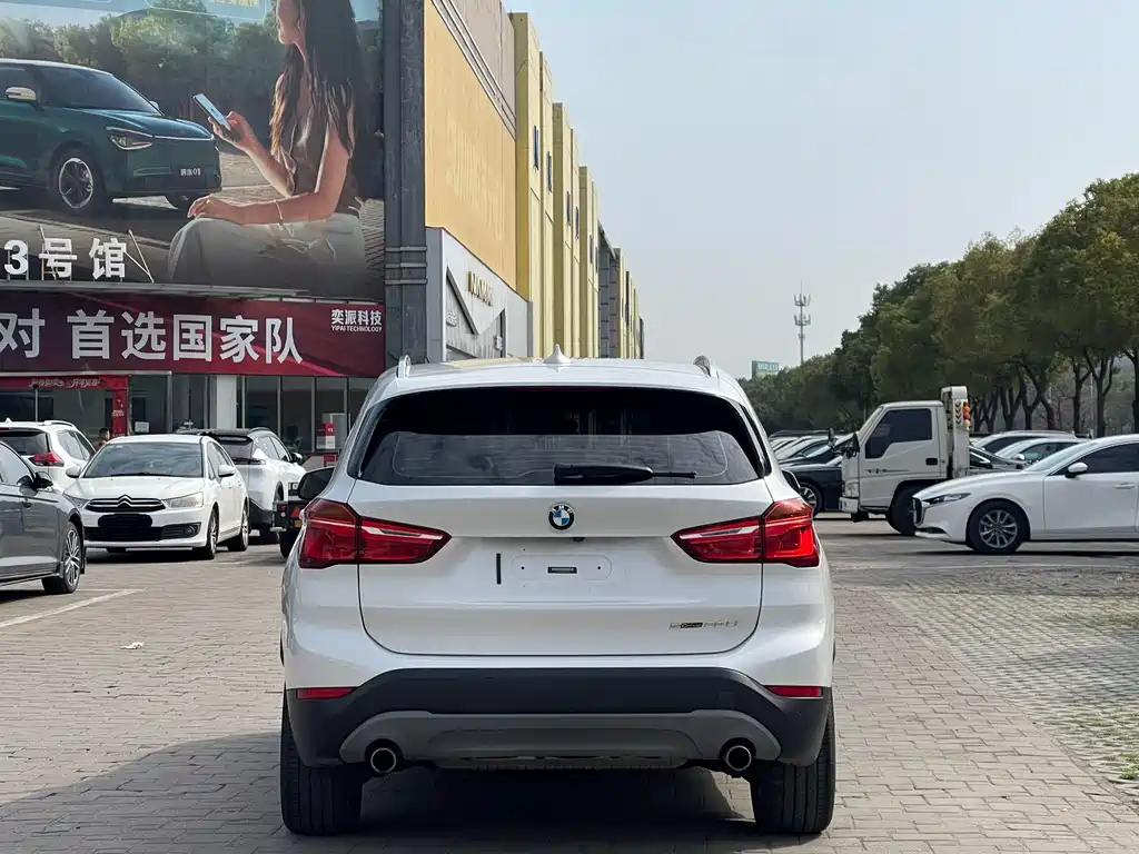 BMW BMW X1 2018 sDrive20Li Leading Edition 2019 - thumbnail 3