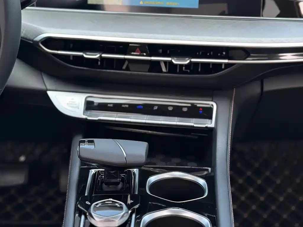 Changan YiDong 2024 PLUS Blue Whale NE 1.4T GDI DCT High-Performance Edition 2025 - thumbnail 20