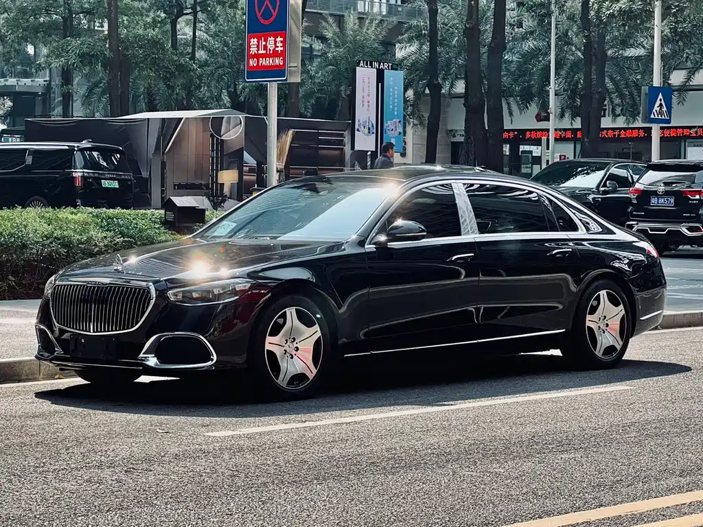 Mercedes-Benz Maybach S-Class 2021 S 480 4MATIC 2021 - thumbnail 2