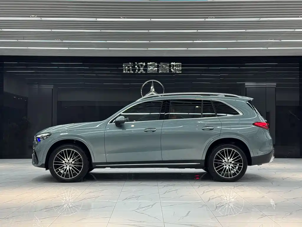 Mercedes-Benz Mercedes-Benz GLC 2025 GLC 300 L 4MATIC Luxury 5-Seat 2024 - thumbnail 4