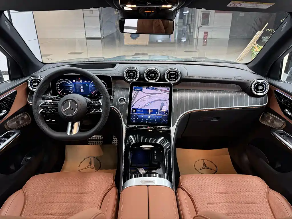 Mercedes-Benz Mercedes-Benz GLC 2025 GLC 300 L 4MATIC Luxury 5-Seat 2024 - thumbnail 12