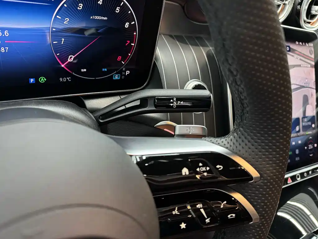 Mercedes-Benz Mercedes-Benz GLC 2025 GLC 300 L 4MATIC Luxury 5-Seat 2024 - thumbnail 16