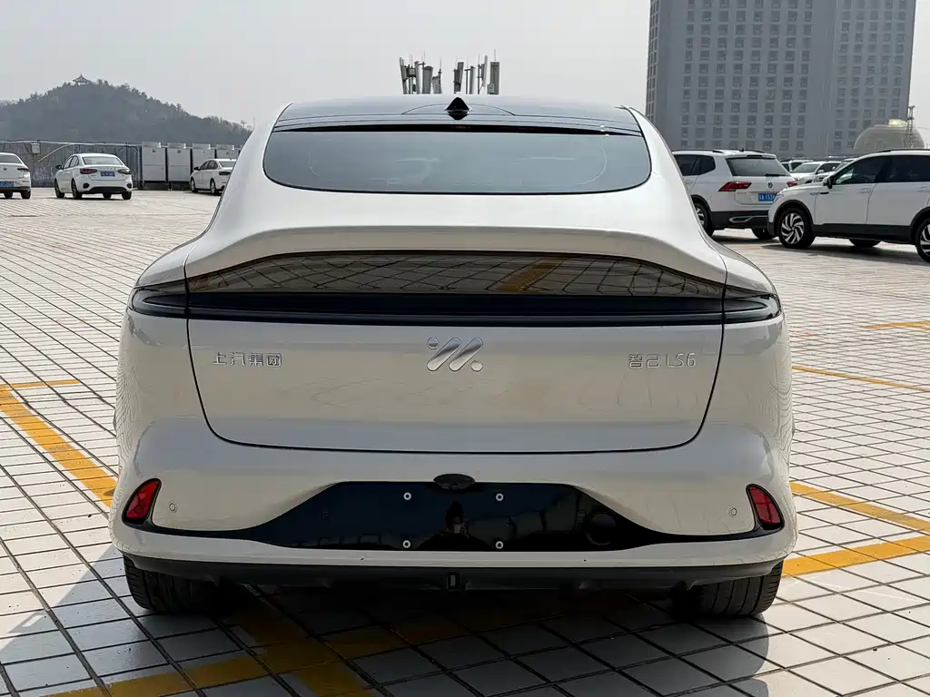 IM Motors Zhiji LS6 2023 Max Long Range Edition 2024 - thumbnail 6