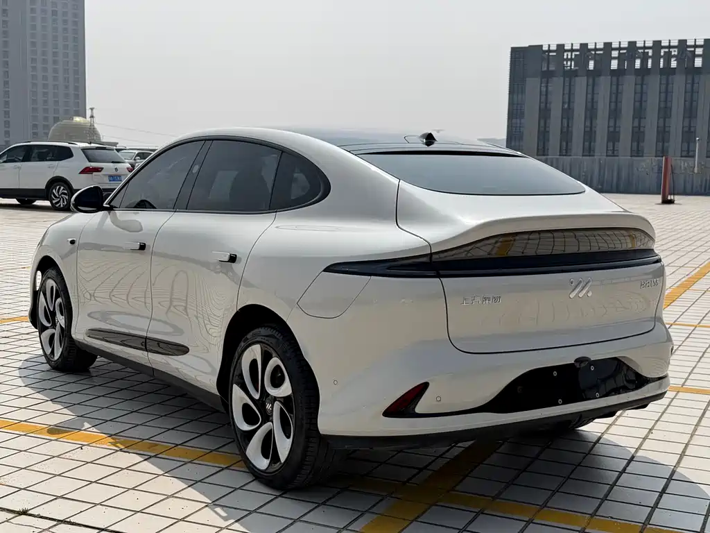 IM Motors Zhiji LS6 2023 Max Long Range Edition 2024 - thumbnail 7
