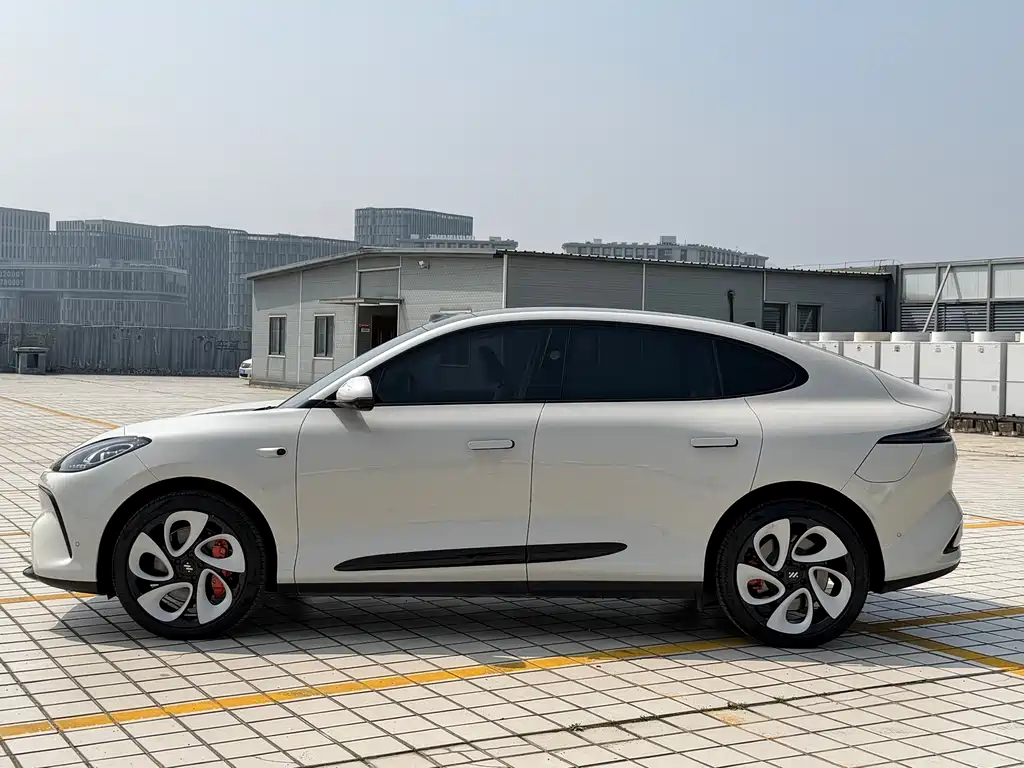 IM Motors Zhiji LS6 2023 Max Long Range Edition 2024 - thumbnail 8